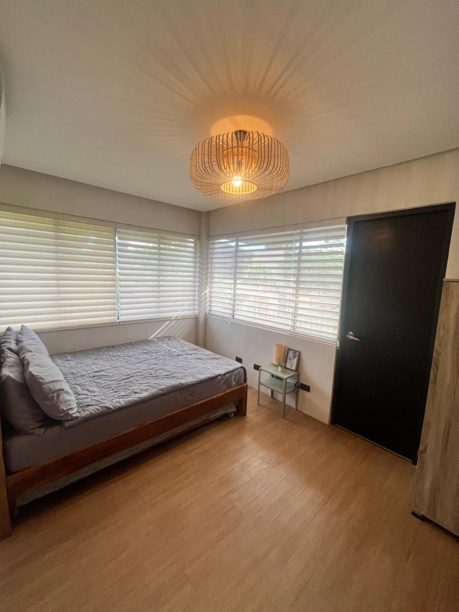 Seafront Residences Vacation Getaway San Juan  Exterior photo