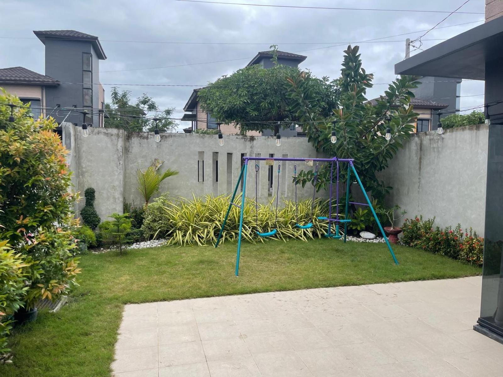 Seafront Residences Vacation Getaway San Juan  Exterior photo